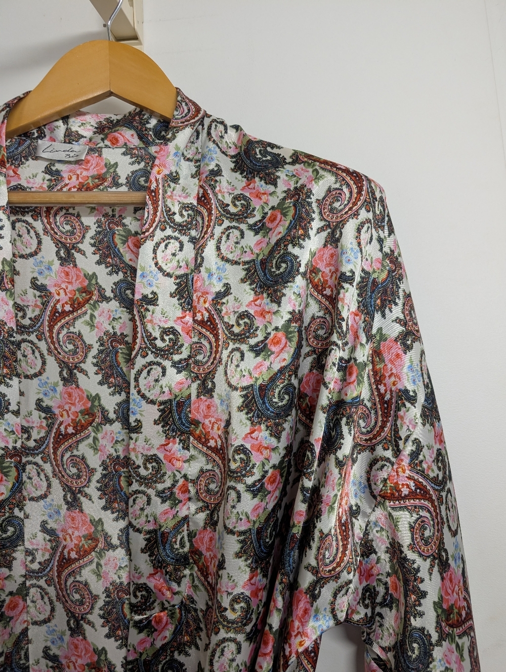 VINTAGE PAISLEY FLORAL ROBE KIMONO STYLE BELTED LOUNGEWEAR SOFT FEMININE LOOK - Picture 4 of 6